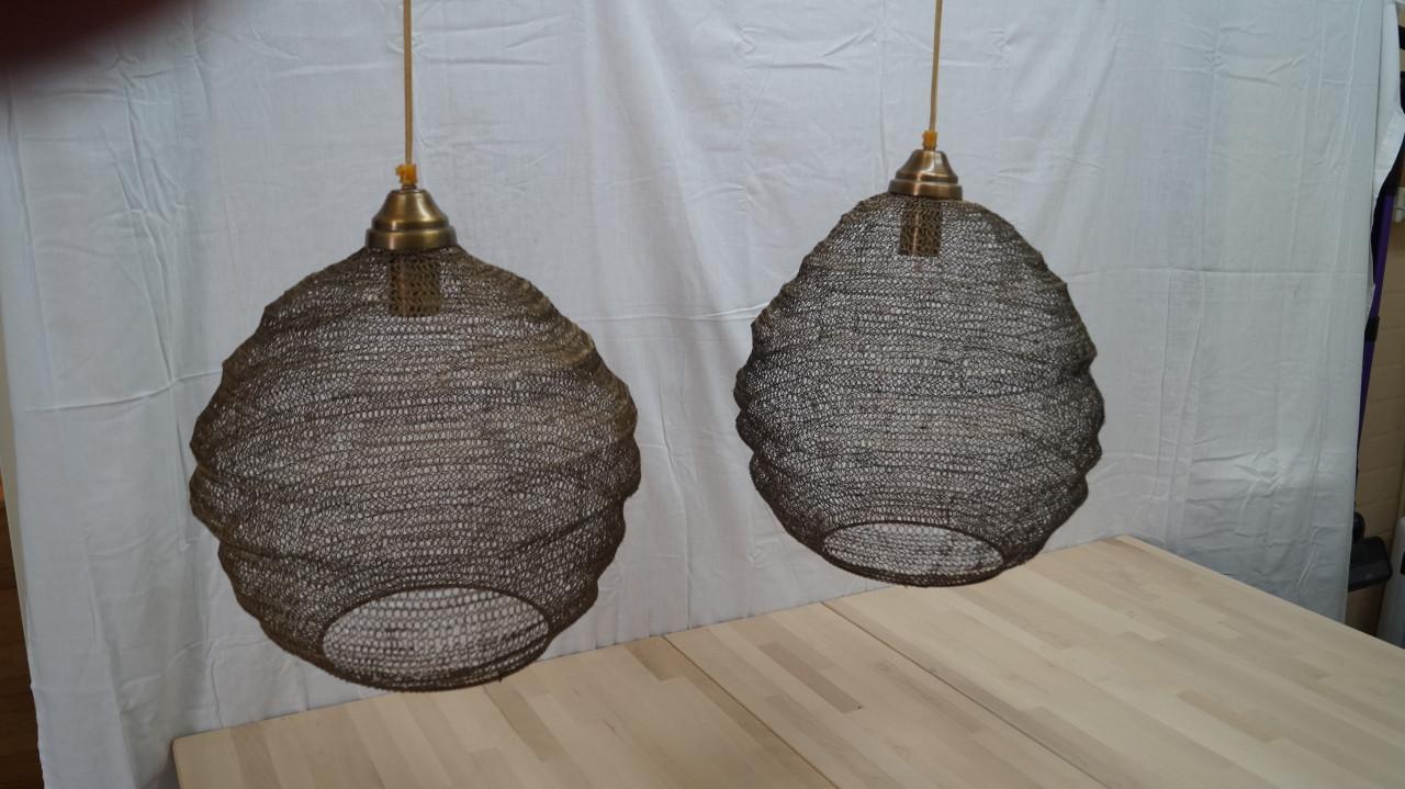 2 draad gevlochten soepele hanglampen messing kleur.