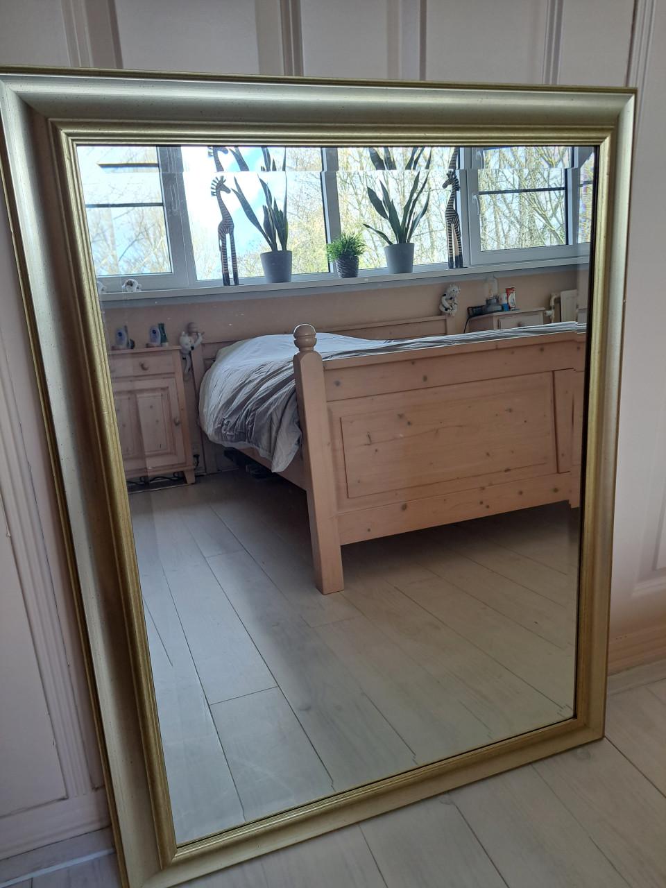 Oude Klooster Tafel Met Spiegel