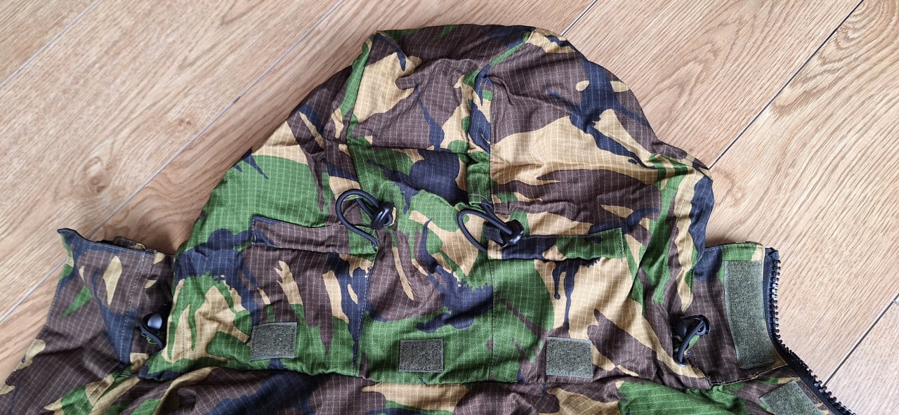 Smockjas Defensie Camouflage Windstopper Maat M, jagerskleding