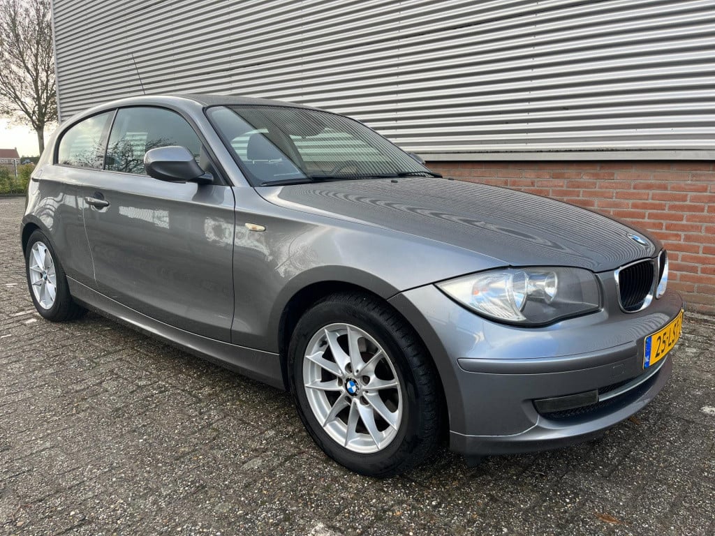 BMW 1 Serie 118i business line | orig. nl | climate | cruise