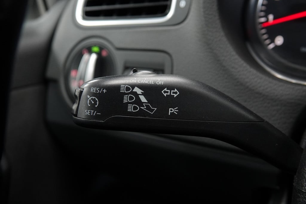 Volkswagen Polo r-line 1.2 tsi | lesauto |