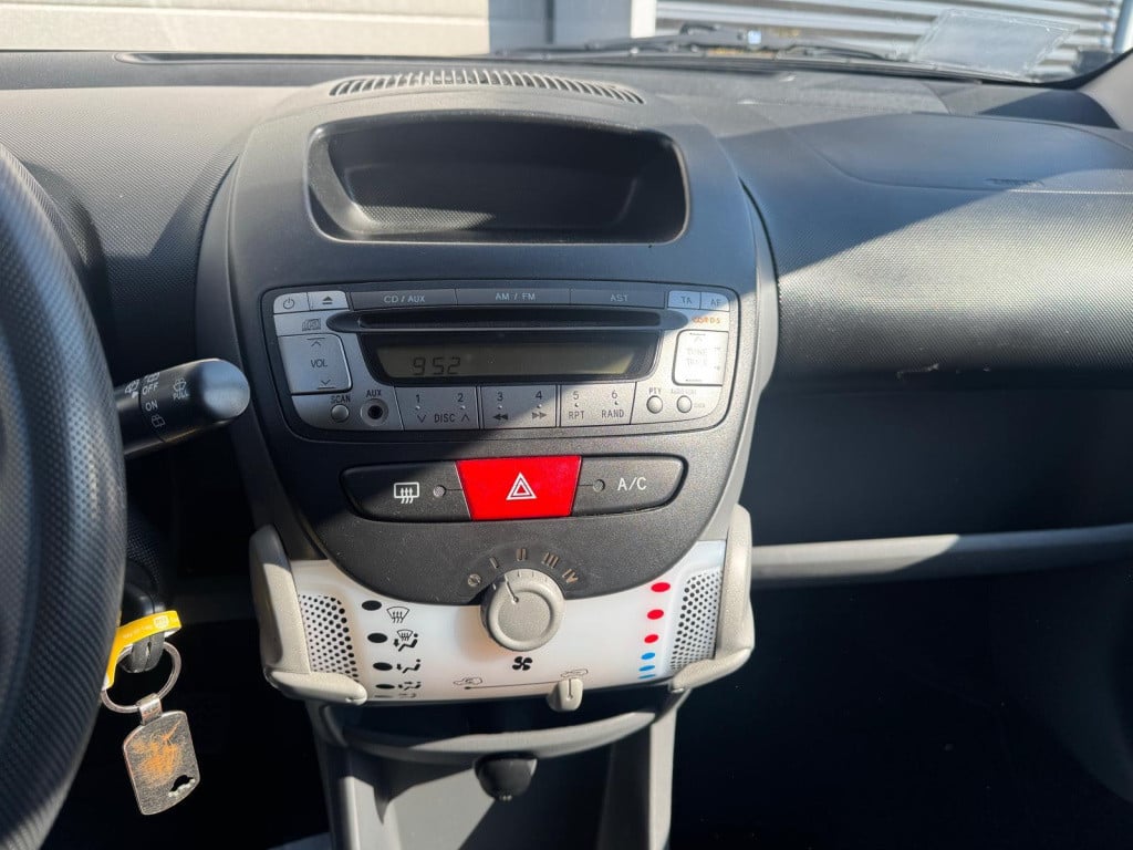 Toyota Aygo 1.0-12v now/nap/apk/airco/