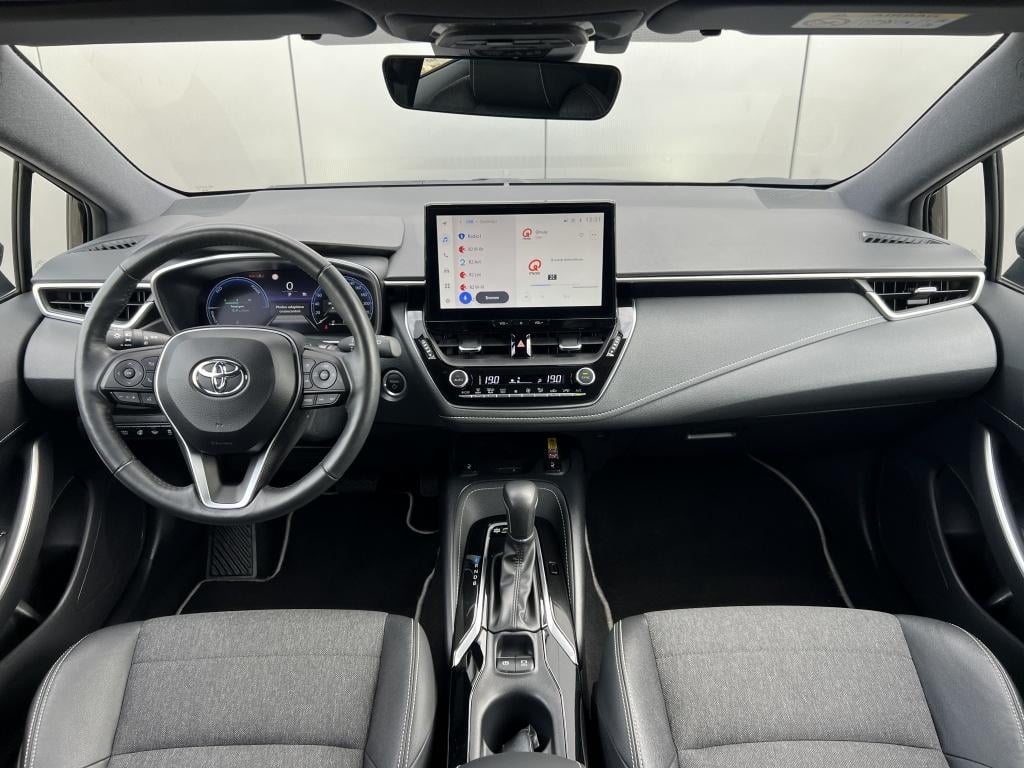 Toyota Corolla Touring Sports hybrid 140 dynamic