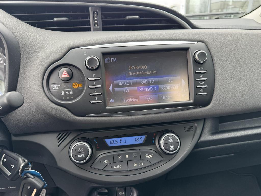 Toyota Yaris 1.5 hybrid active
