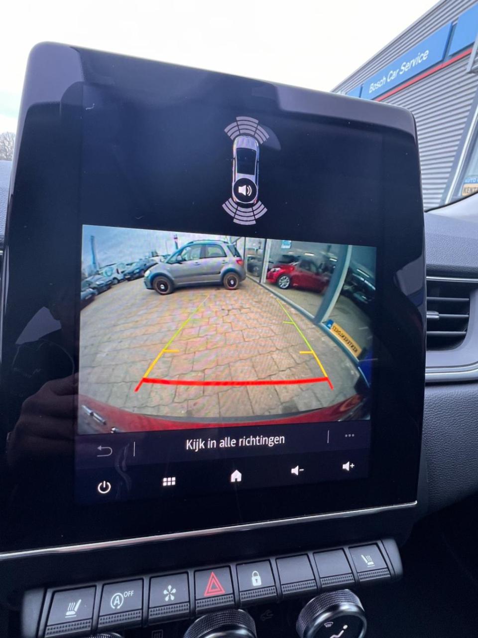 Renault Captur 1.3 tce 140 aut, intens met vele opties, camera, zelf sturen