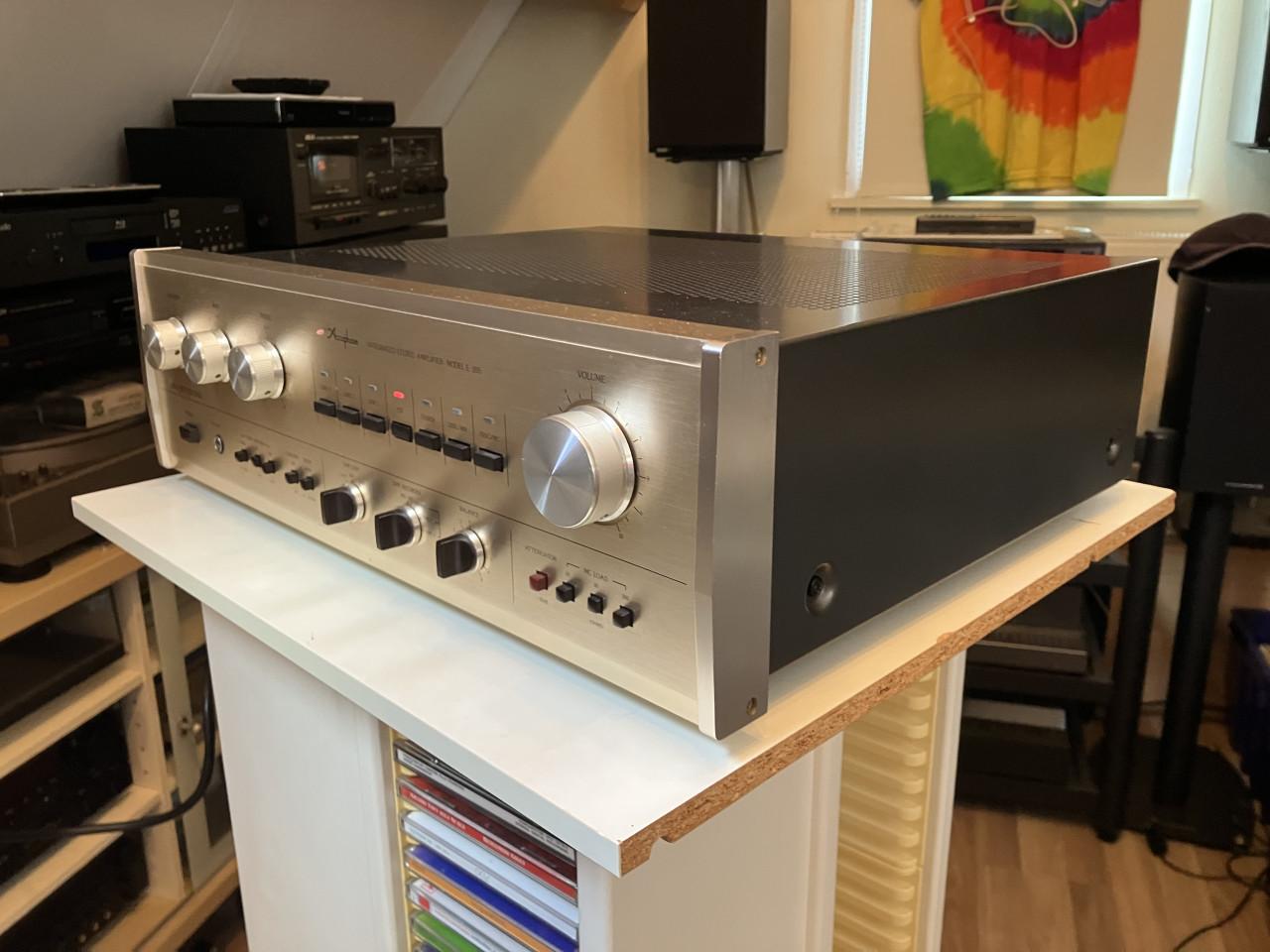 Accuphase E-205 champagne full service garantie keurige staat Phono MM + MC