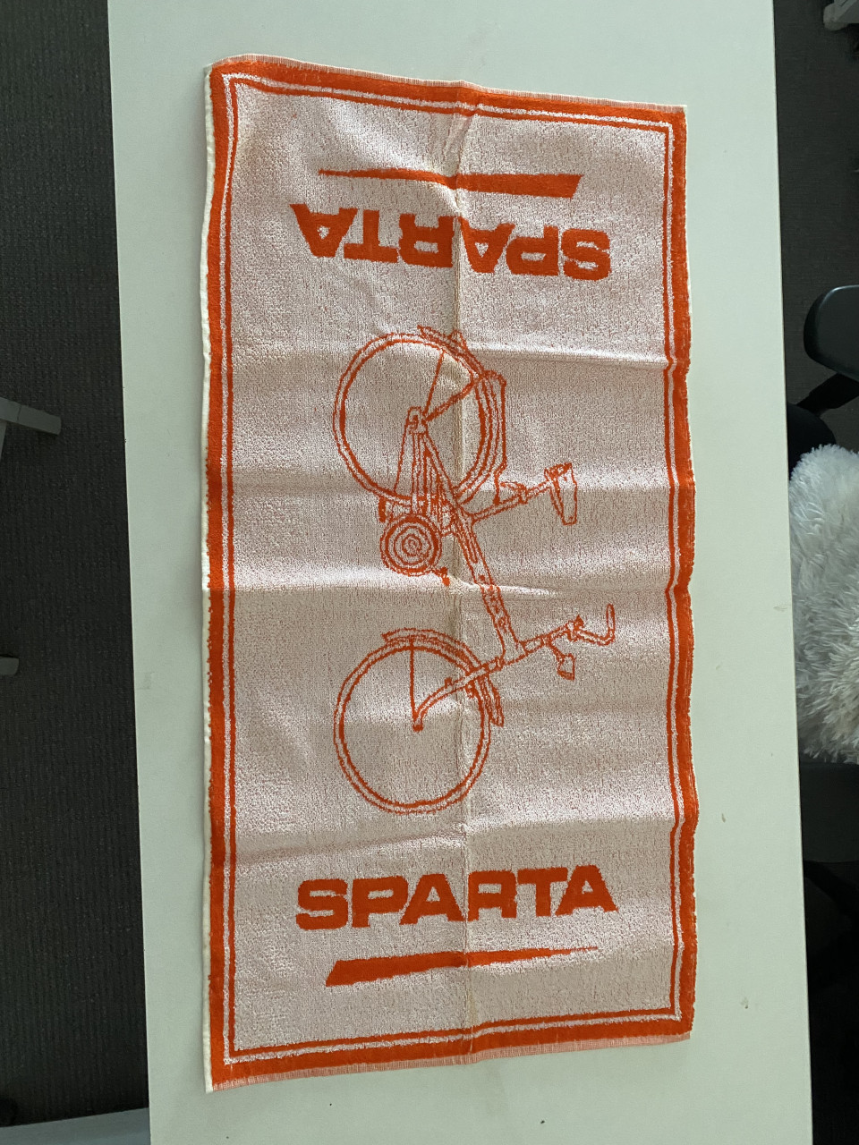 Te koop:Sparta badhanddoek