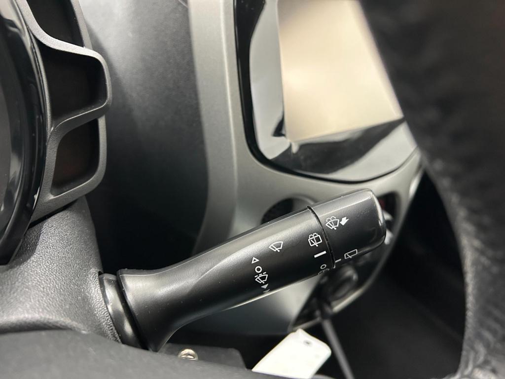 Toyota Aygo occasion 1.0 vvt-i x-play | wit | tweedehands toyota aygo | air