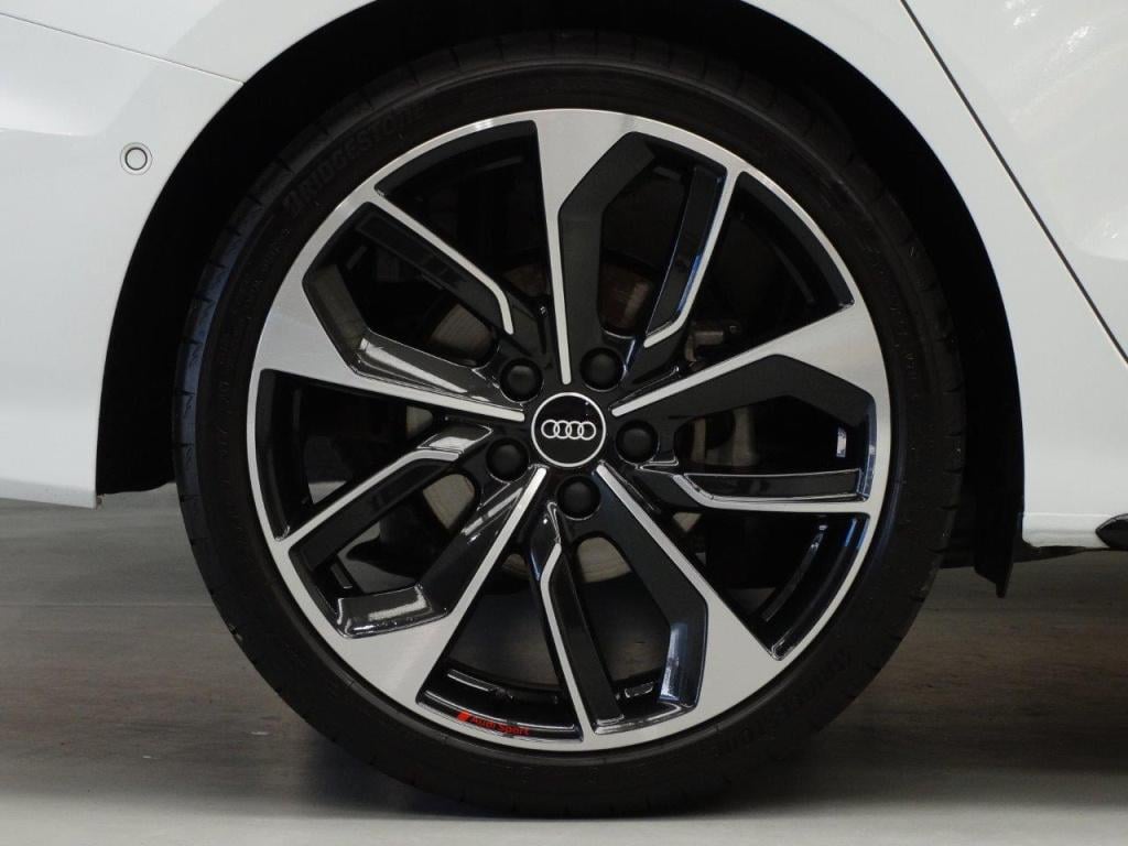 Audi A3 35 tfsi 150pk s tronic s line edition