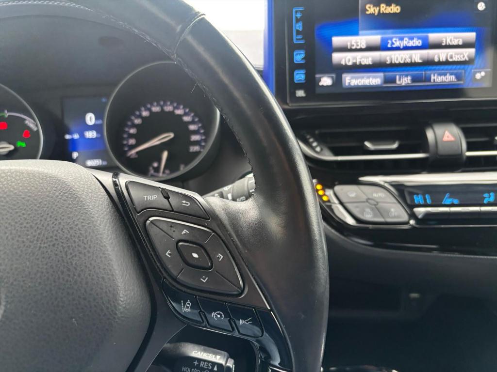 Toyota C-hr 1.8 hybrid 122pk executive, stoel en stuurverwarming