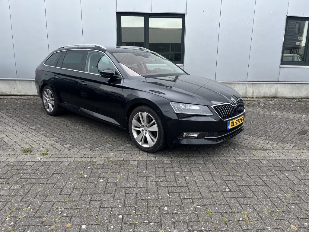 Skoda Superb combi 1.4 tsi act style business