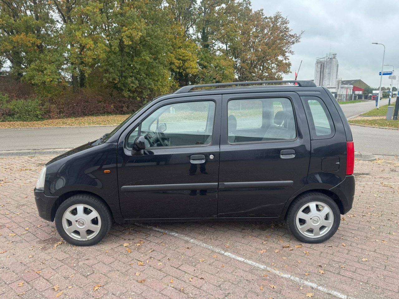 Opel agila bj 2004  1200 euro