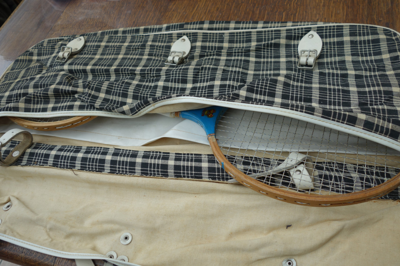 Originele katoenen vintage geruite tas voor tennisracket