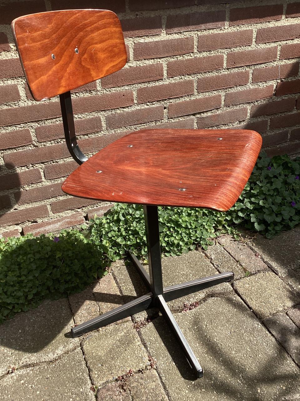 Schoolstoeltje