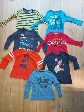 Groot kledingpakket jongen maat 98 / 104 slechts €12,50