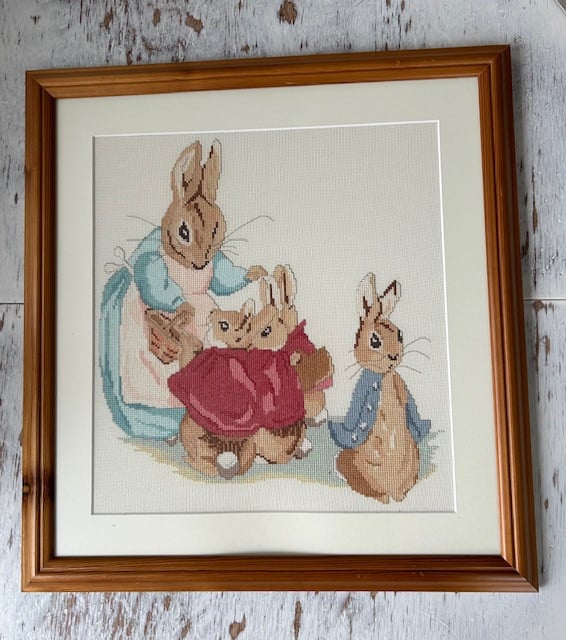 PETER RABBIT van BEATRIX POTTER...borduurwerk,