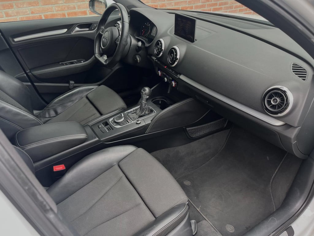 Audi A3 sportback 1.4 tfsi cod ambition pro line s