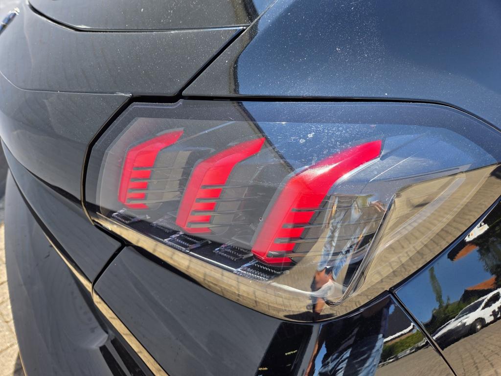 Peugeot 208 gt 50 kwh | pack alcantara | verwarmde voorstoelen | massagefun