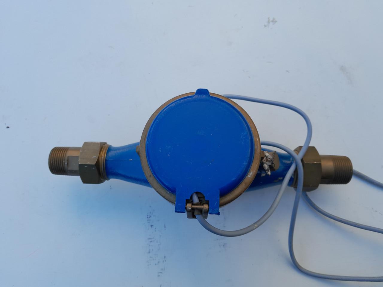 Watermeter messing. Nieuw!  Capaciteit 2,5M3/uur. Met koppelingen 1”