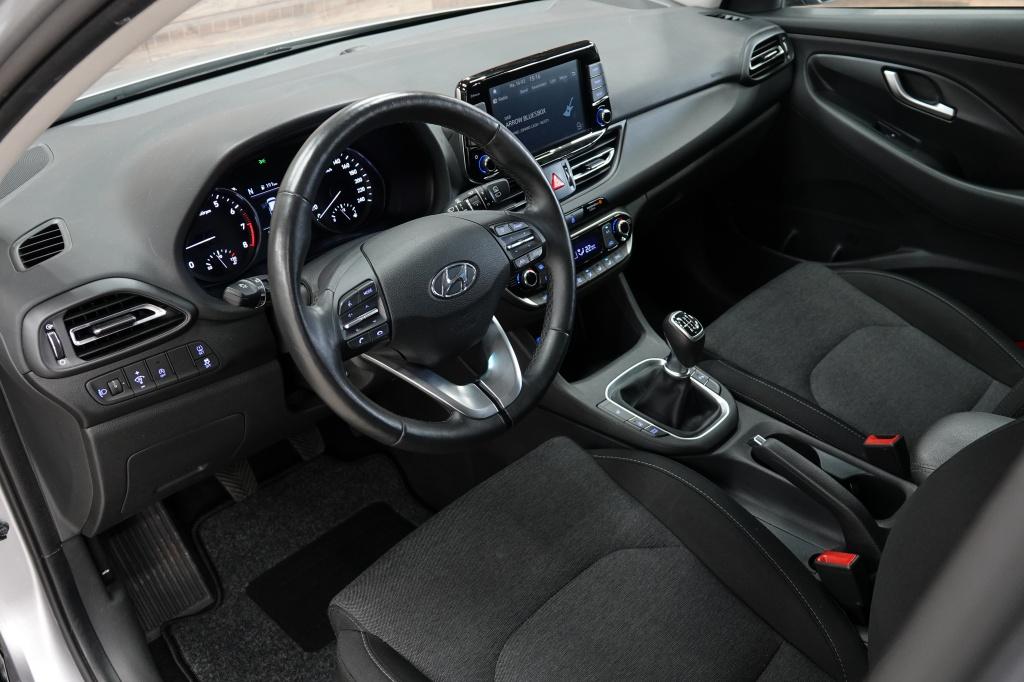 Hyundai I 30 1.0 t-gdi mhev | camera | cruise | carplay | pdc |