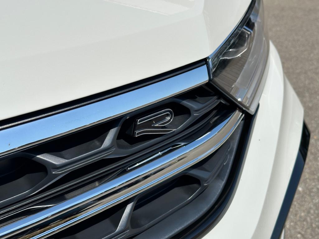 Volkswagen T-roc 1.5 tsi 150pk dsg r-line | black style | panoramadak | cam