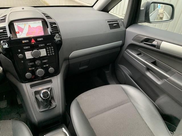 Opel Zafira 1.8 cosmo navi | pdc | cruise | climate control | trekhaak etc.