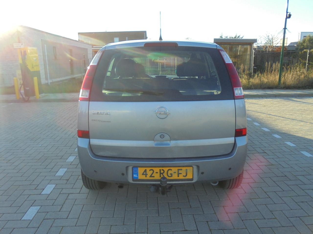 Meriva 1.4 Maxx Cool Leuke nette auto met N.A.P en Apk slechts € 1495