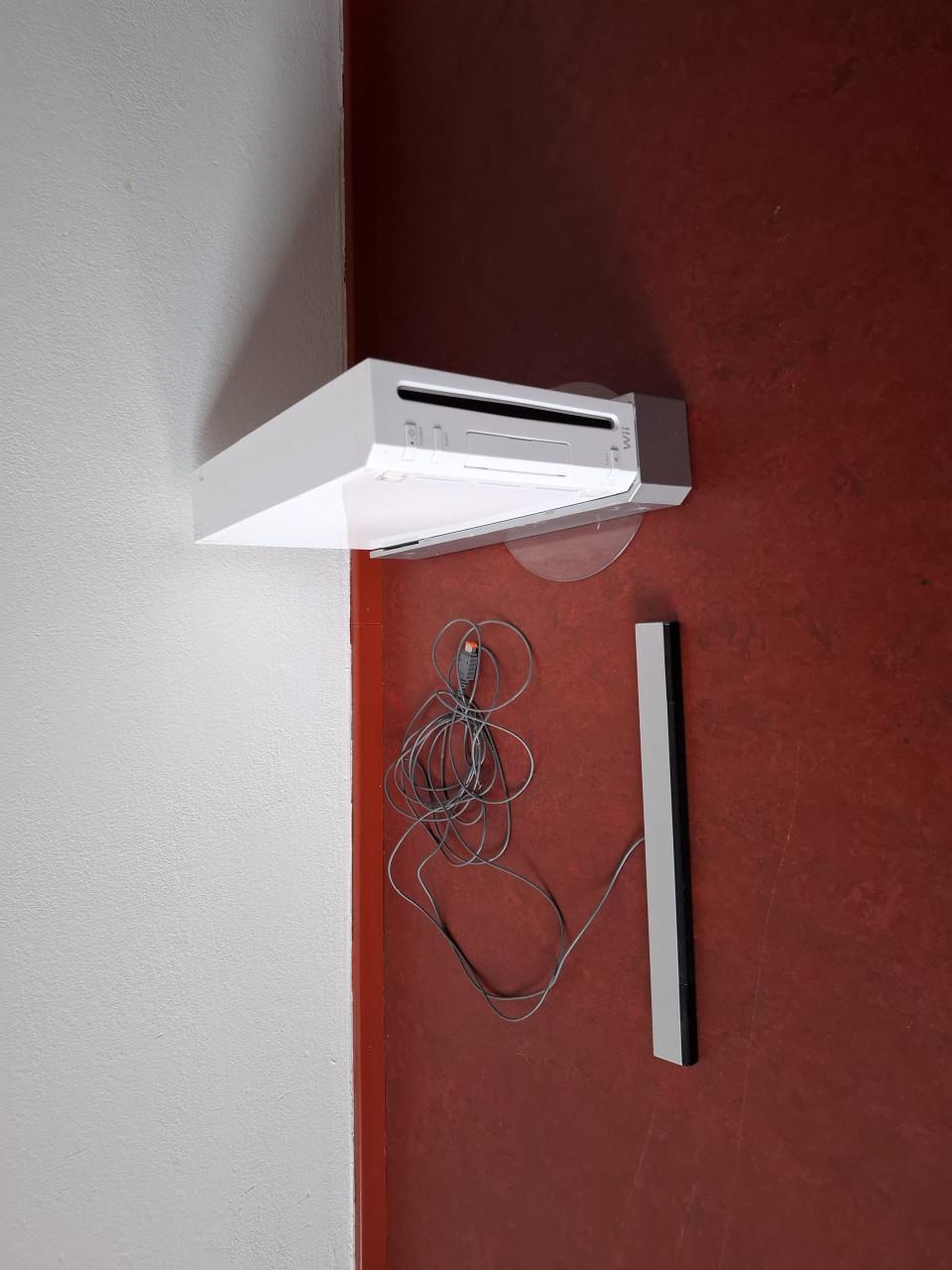 Nintendo Wii Console + Games + Guitar Hero Gitaar