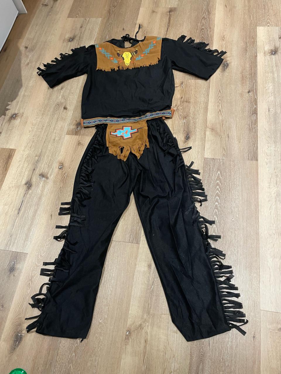 Indianen pak man en vrouw