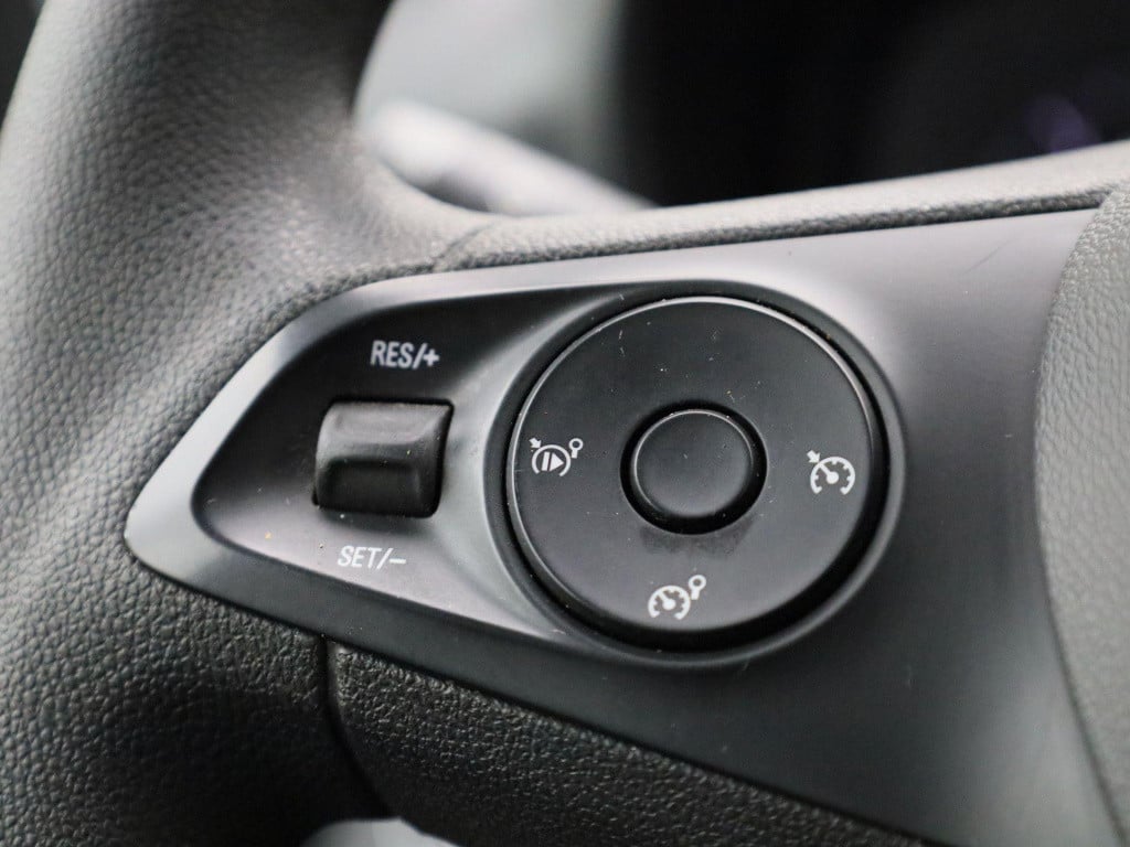 Opel Combo 1.5d l1h1 edition | navigatie | apple carplay/android auto | par