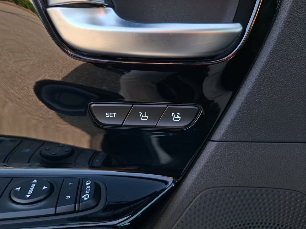 Kia Niro 1.6 gdi hybrid executiveline | schuifdak | volledig leder | jbl |