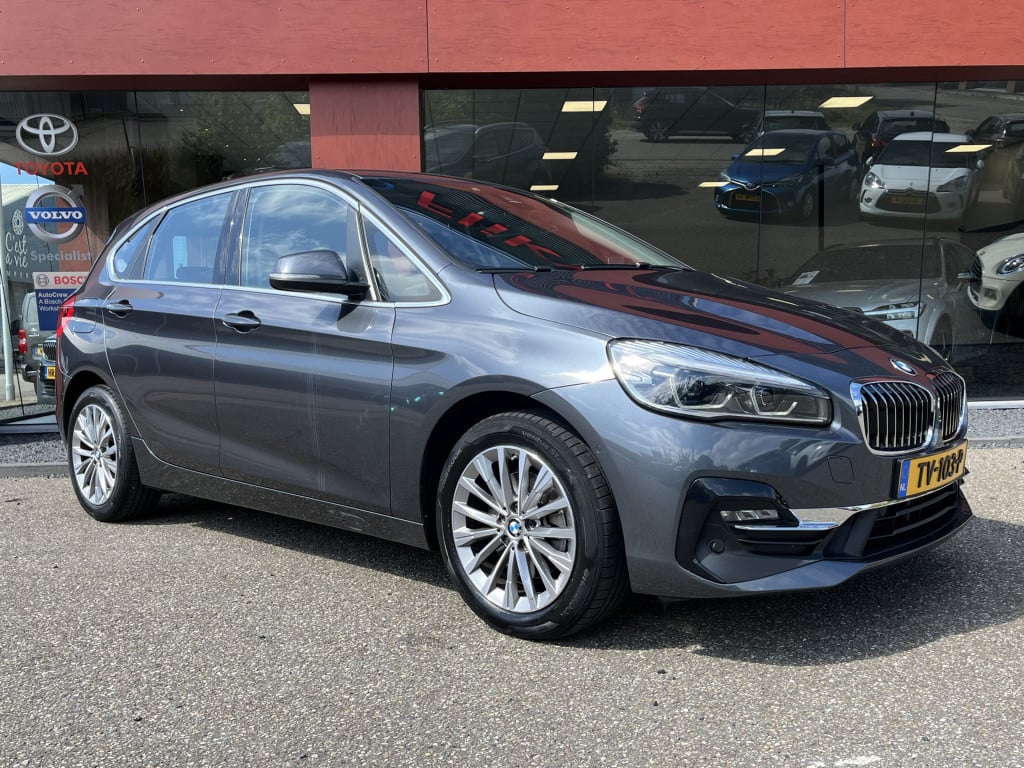 BMW 2-serie active tourer 220i high executive | head-up | navi | camera | l