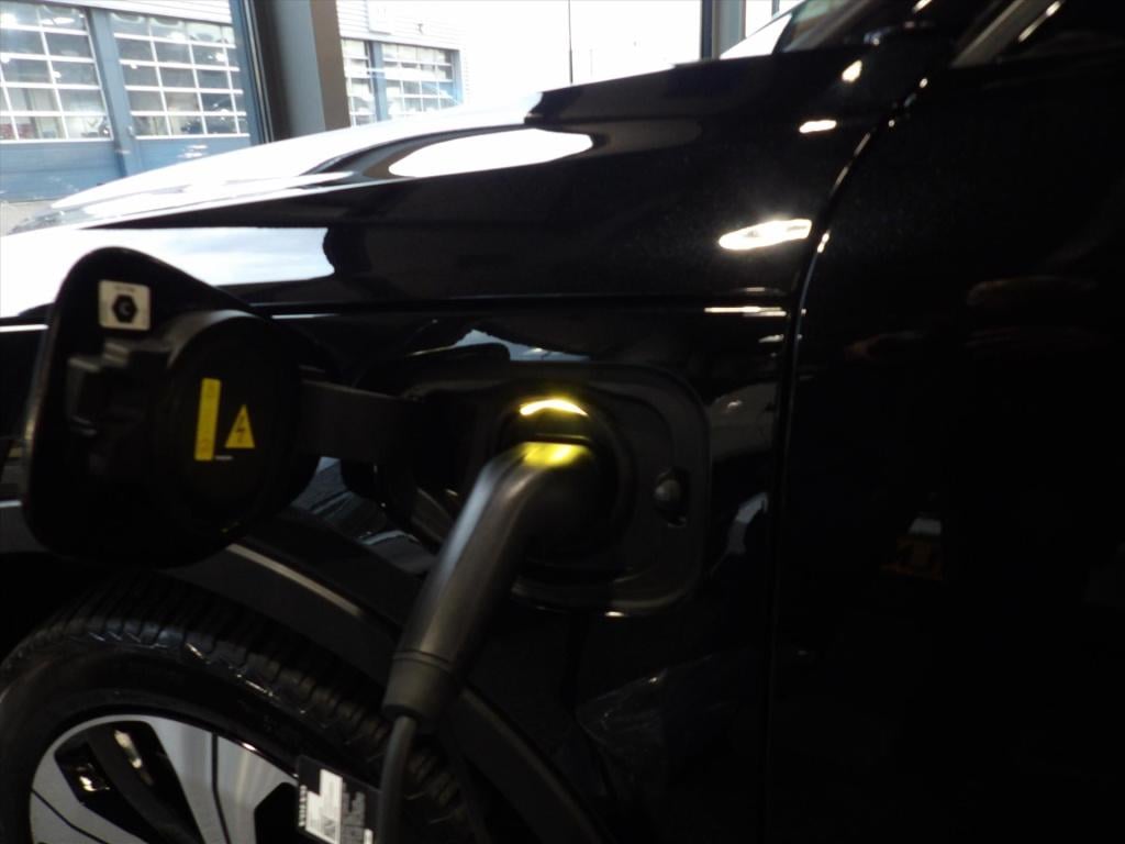 Volvo XC40 t5 plug-in hybrid 262pk aut plus dark