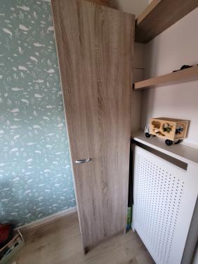 1 deurs kledingkast