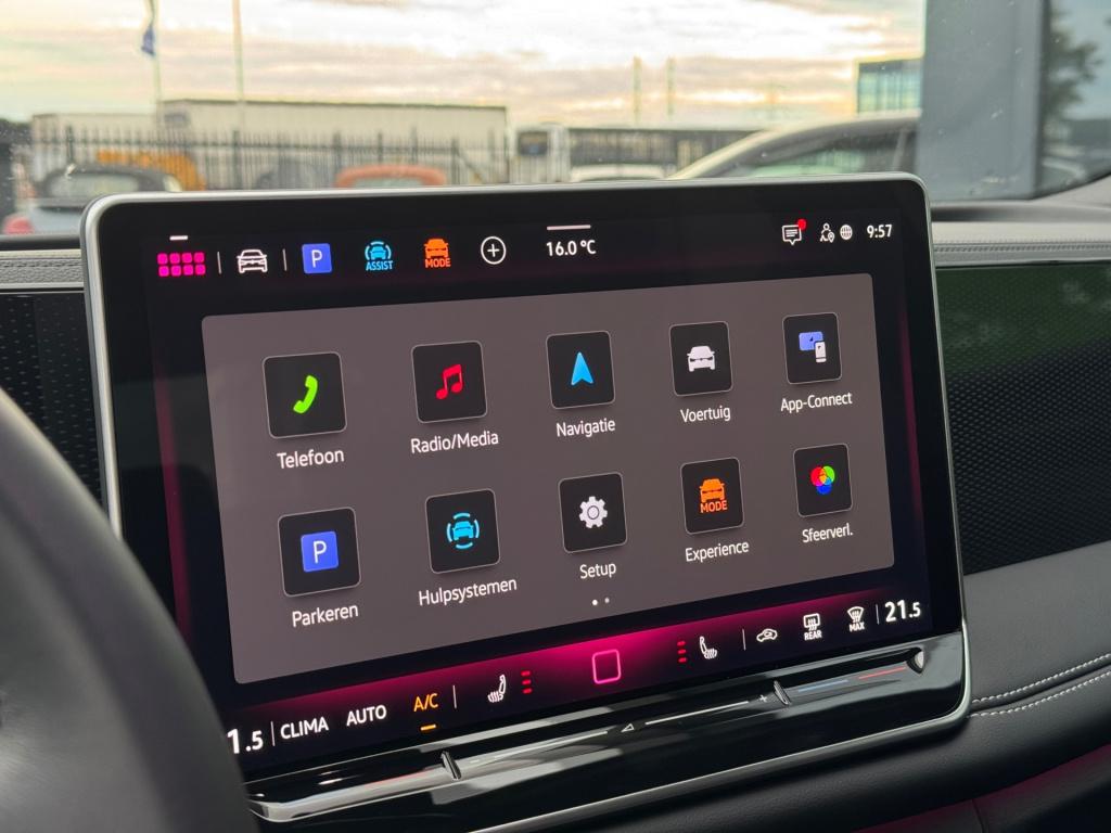 Volkswagen Tiguan 1.5 etsi goal * acc * 360 camera * trekhaak * lane + side