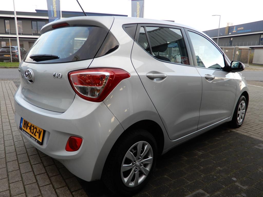 Hyundai I 10 1.0i i-motion comfort | cruise control | climate control |