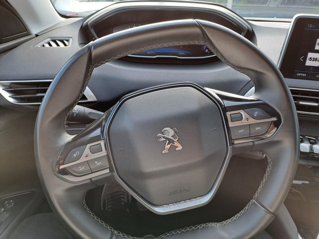Peugeot 3008 1.2 puretech allure
