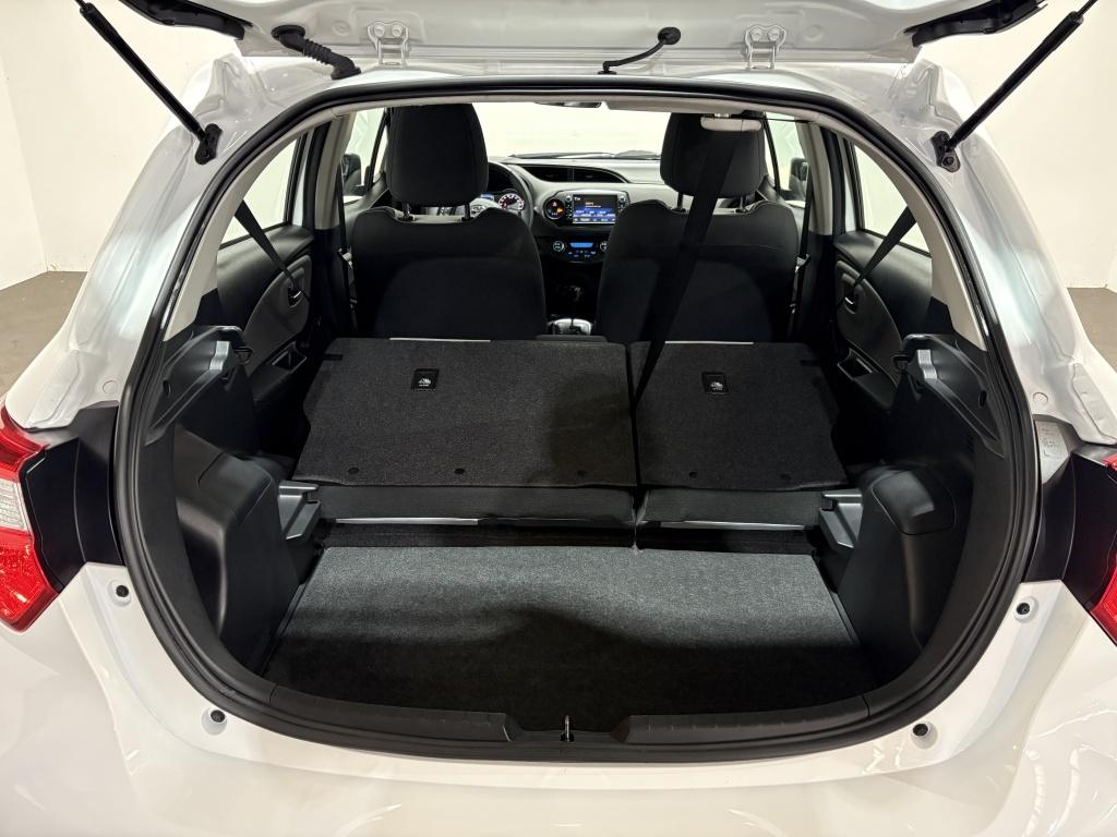 Toyota Yaris 1.5 hybrid active | lage km-stand |