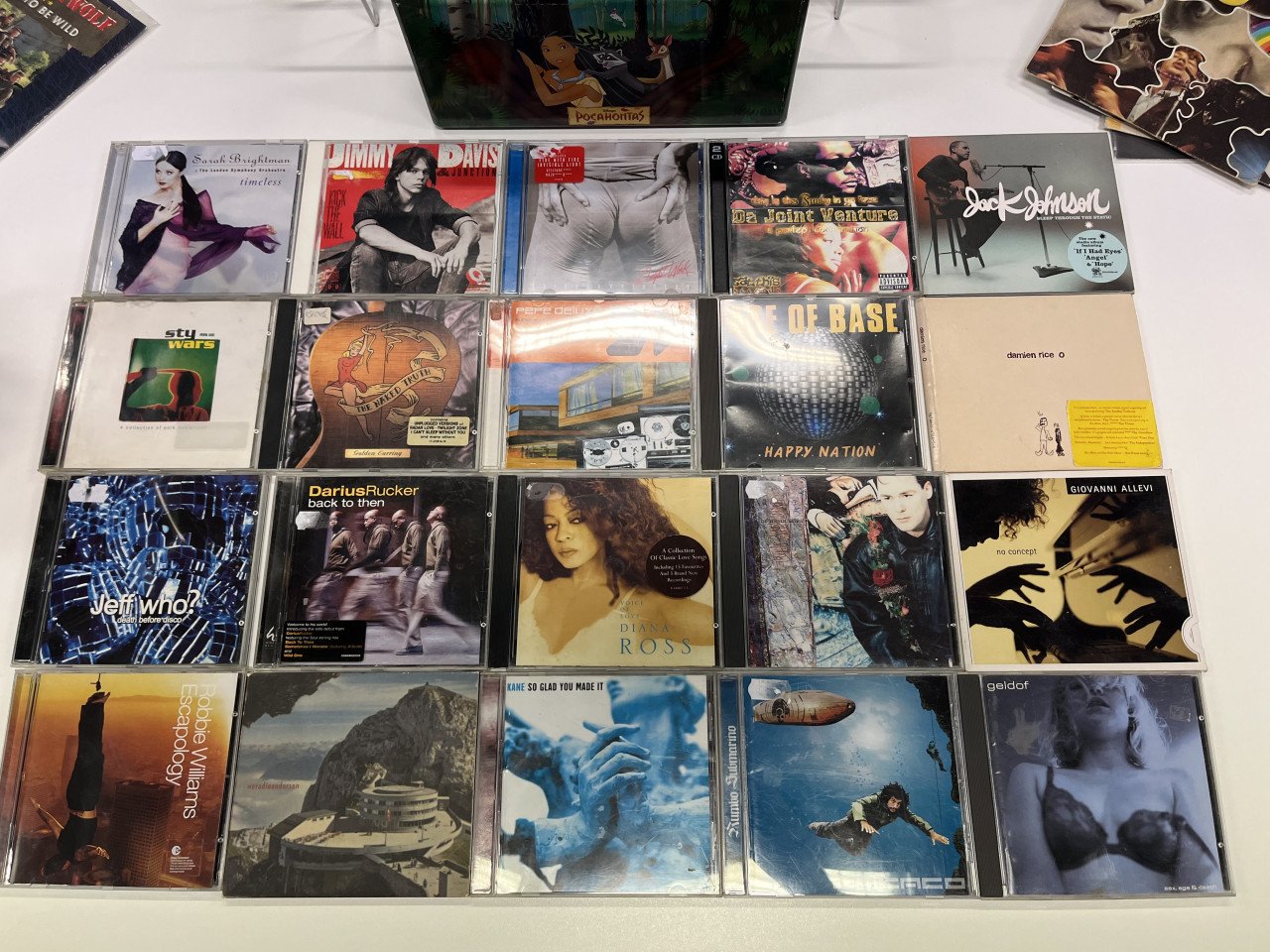 Deze cd’s en meer voor maar 1 euro 🤯 per stuk. ‘79 gaat stoppen.