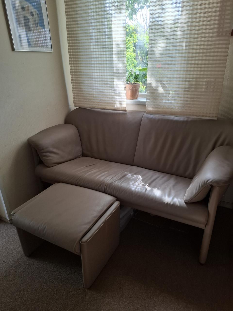 2 1/2 zit, leder, met hocker