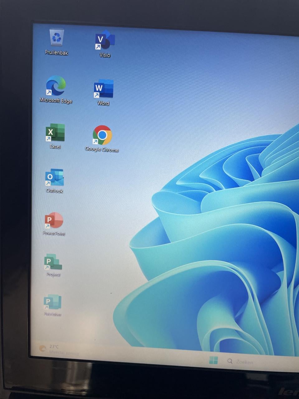Game laptop met i7 processor en Office & Muis