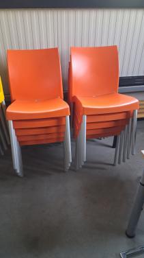 Stapelstoel stoel