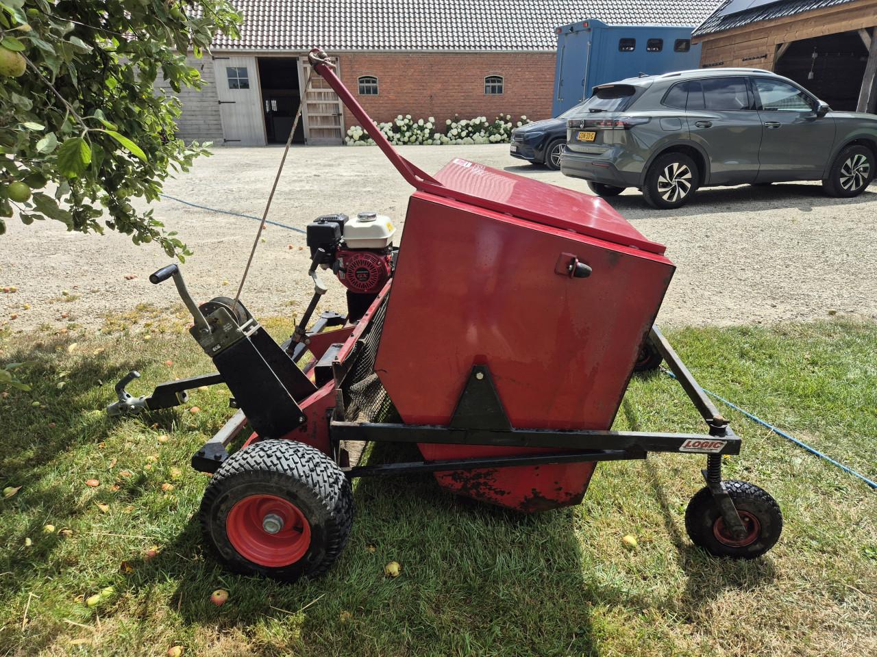 Mestveger: Paddock sweeper / cleaner