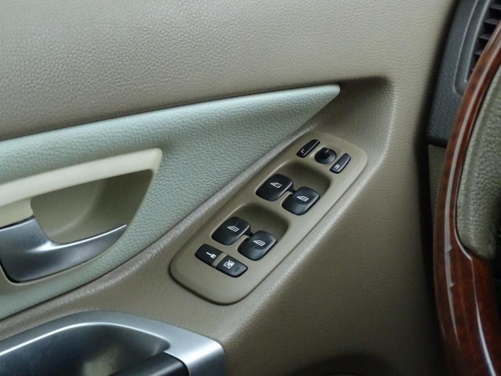 Volvo XC90 4.4 v8 executive edition 7-persoons | pano | stoeverwarming | me