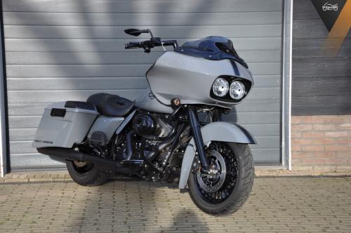 Harley-Davidson Road Glide ABS 103