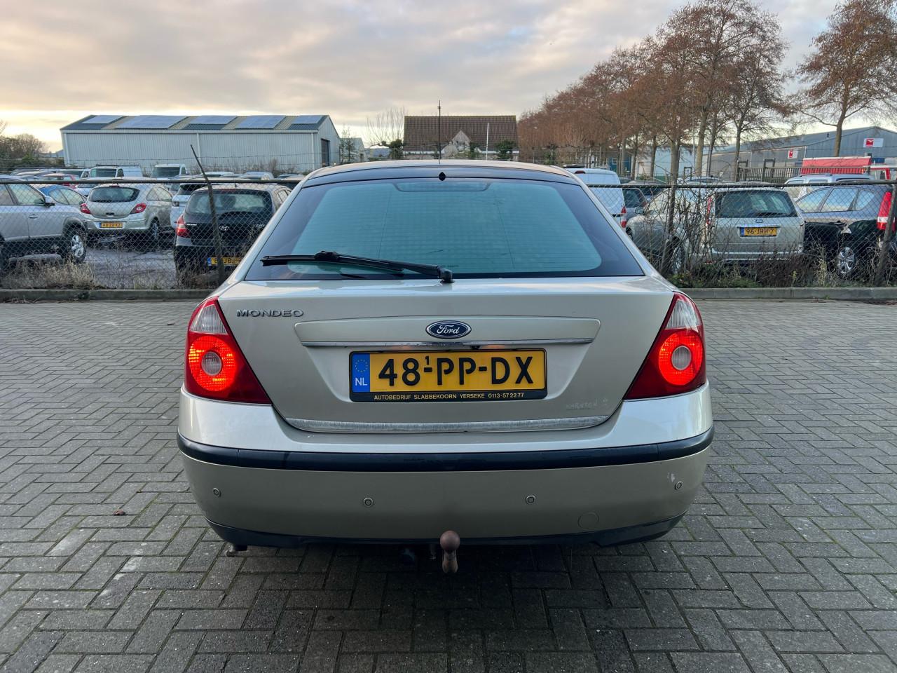 Ford Mondeo 2.0-16V Futura Automaat Jaar Apk