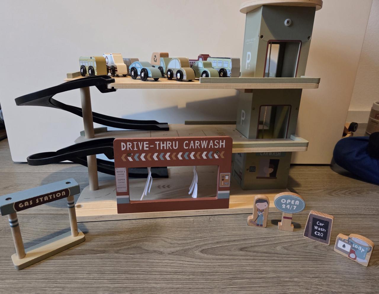 Little dutch auto grage