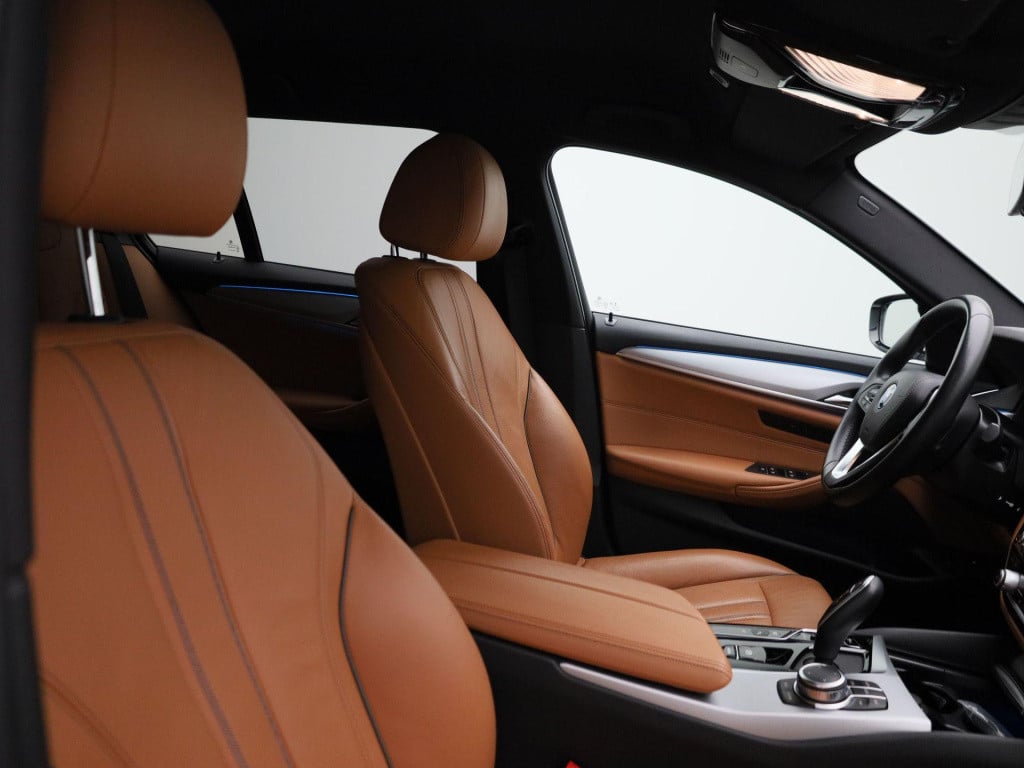 BMW 5 Serie touring 520e executive | automaat | leder | navigatie | apple c