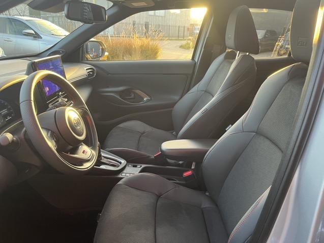 Toyota Yaris Cross 1.5 hybrid 130 gr sport plus pack