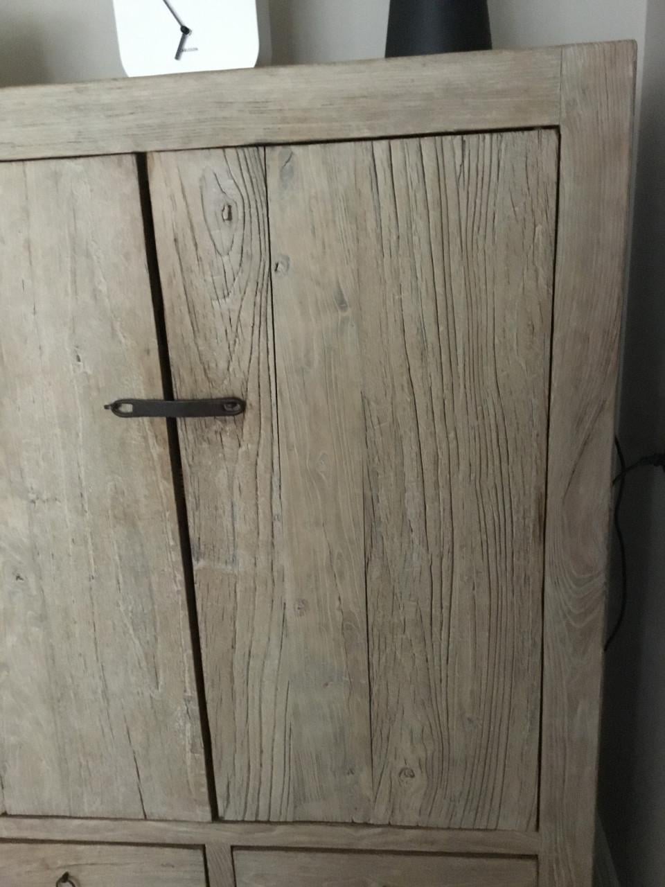 Wand kast massief hout, industrieel